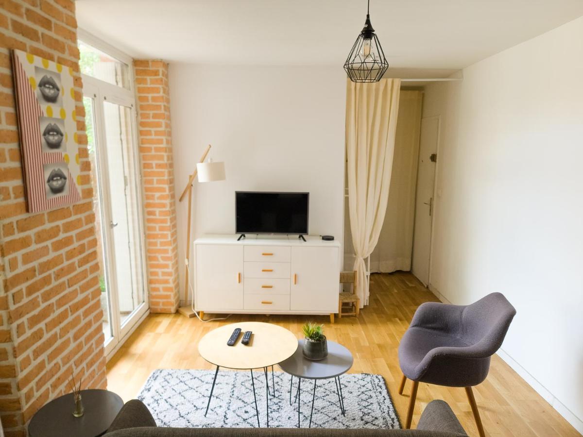 Grand T2 En Hypercentre - Terrasse - Wifi - Tv