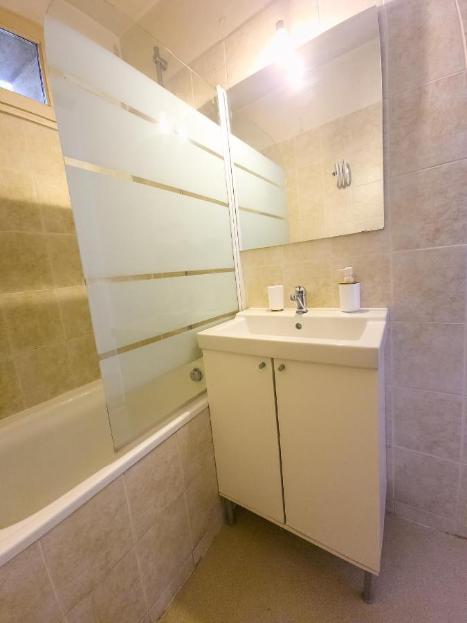 Grand T2 En Hypercentre - Terrasse - Wifi - Tv Apartment